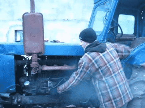 Как зимой завести трактор